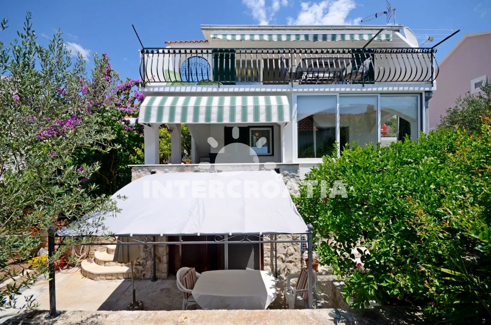 Apartmán Střední Dalmácie - Okrug Gornji DA 3317 N2