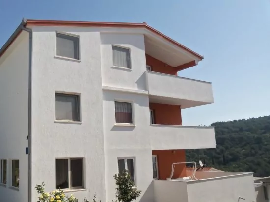 Apartmán Střední Dalmácie - Okrug Gornji DA 3318 N3