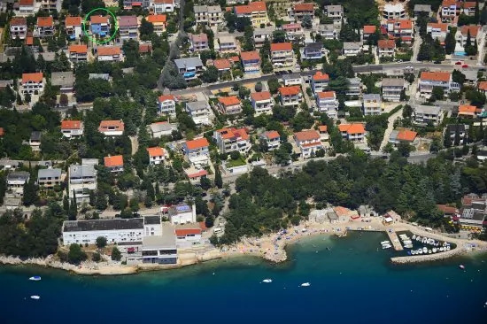 Umístění objektu z leteckého pohledu.