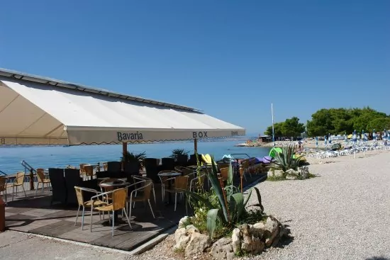 Beach Omorika 300 m od ubytování.