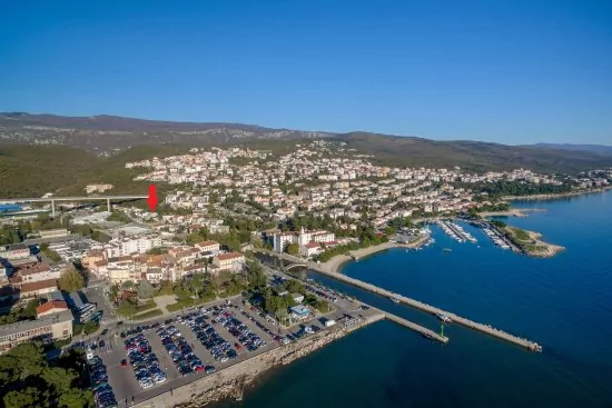 Umístění objektu 300 m pěší chůzí od pláže.