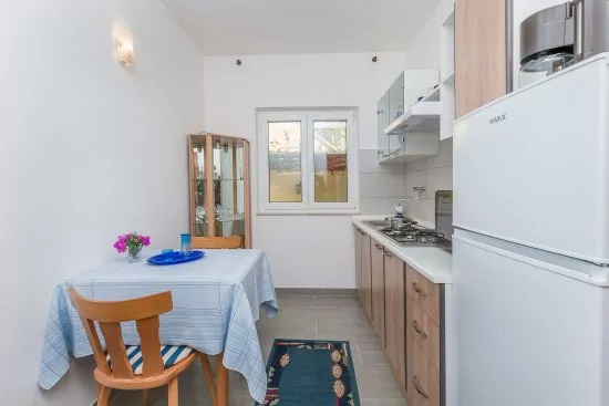 Apartmán Střední Dalmácie - Pisak DA 2311 N2