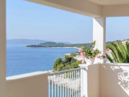 Terasa s nádherným výhledem na moře.