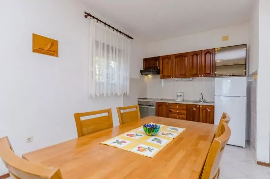 Apartmán Střední Dalmácie - Okrug Gornji DA 3319 N1