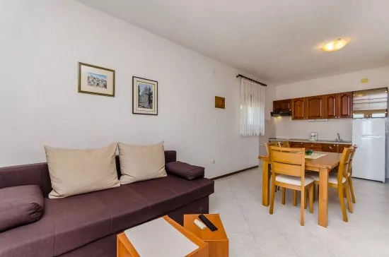 Apartmán Střední Dalmácie - Okrug Gornji DA 3319 N1