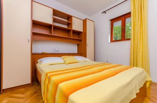Apartmán Střední Dalmácie - Okrug Gornji DA 3319 N1