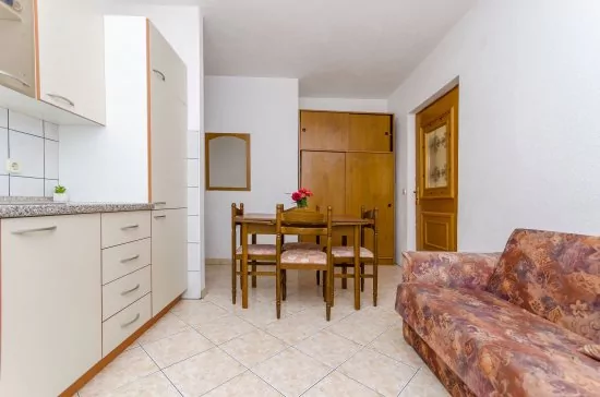 Apartmán Střední Dalmácie - Okrug Gornji DA 3320 N1