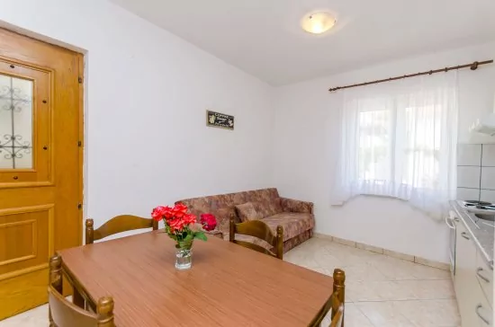 Apartmán Střední Dalmácie - Okrug Gornji DA 3320 N2