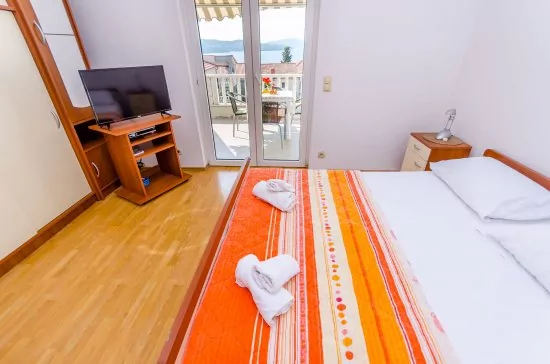 Apartmán Střední Dalmácie - Okrug Gornji DA 3320 N4