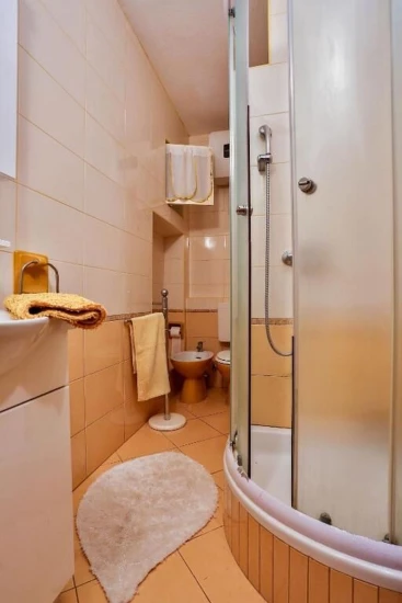 Apartmán Střední Dalmácie - Okrug Gornji DA 3321 N1