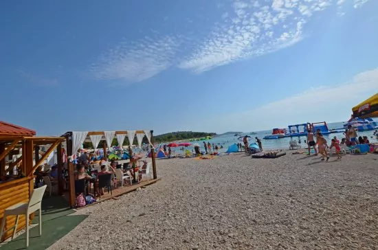 Rogoznica pláž Sepurina.