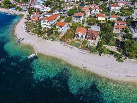 Umístění domu z leteckého pohledu.