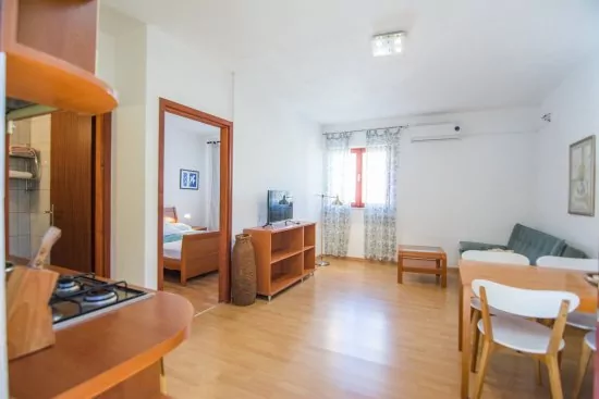 Apartmán Severní Dalmácie - Biograd na Moru DA 4724 N1