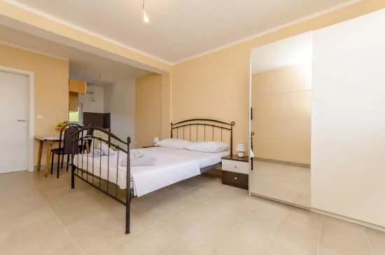 Apartmán Střední Dalmácie - Okrug Gornji DA 3322 N2