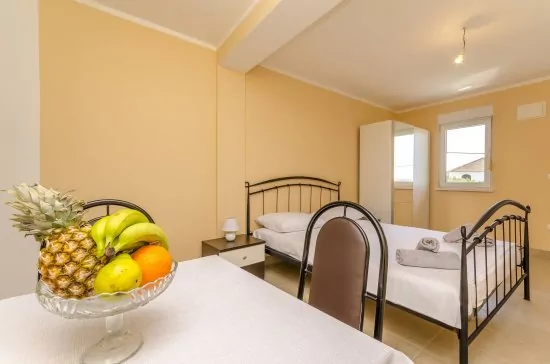 Apartmán Střední Dalmácie - Okrug Gornji DA 3322 N2