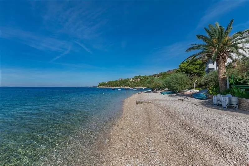 Pláž Stanići 500 m pěší chůzí od objektu.