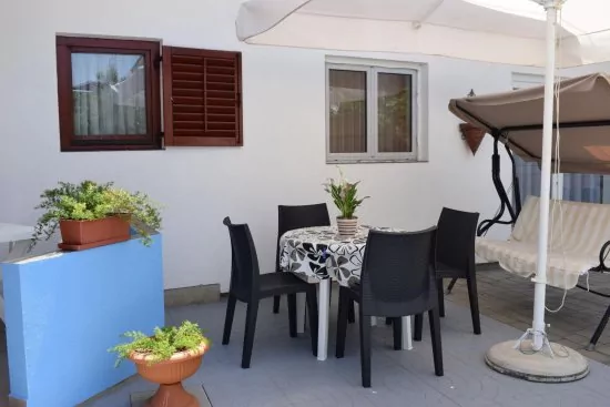Apartmán Severní Dalmácie - Tribunj (Vodice) DA 4161 N1