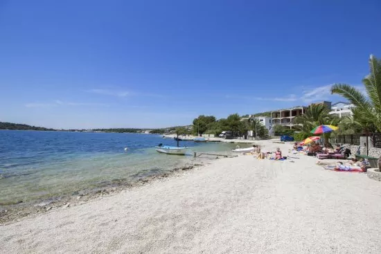 Rogoznica pláž Podglavica.