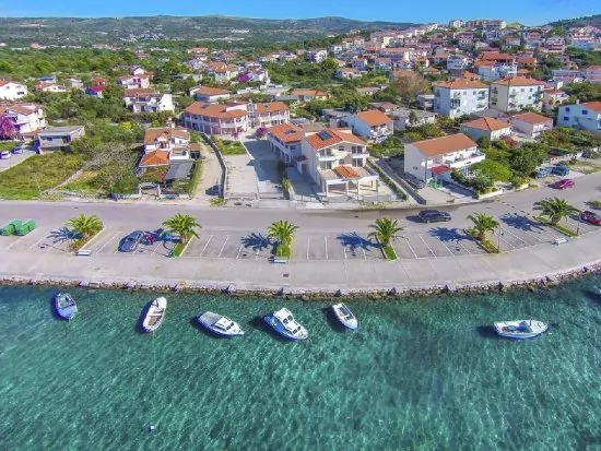 Umístění domu z leteckého pohledu.