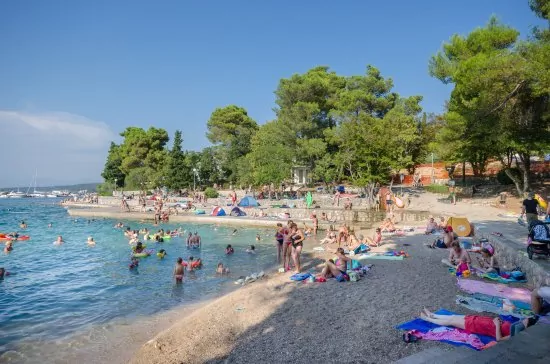 Krk - Malinska moře a pláž.