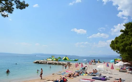 Moře a pláž 400 m pěší chůzí.