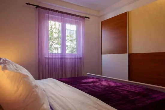 Apartmán Střední Dalmácie - Okrug Gornji DA 3324 N1