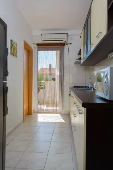 Apartmán Střední Dalmácie - Okrug Gornji DA 3324 N2