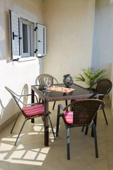 Apartmán Střední Dalmácie - Okrug Gornji DA 3324 N2