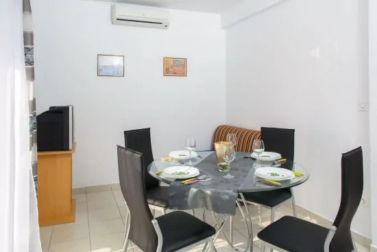 Apartmán Střední Dalmácie - Okrug Gornji DA 3324 N3