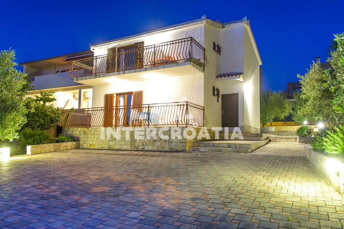 Apartmán Střední Dalmácie - Okrug Gornji DA 3324 N4