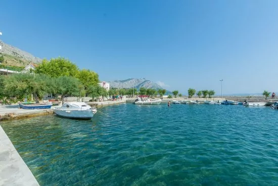 Dům se nachází přímo u moře.