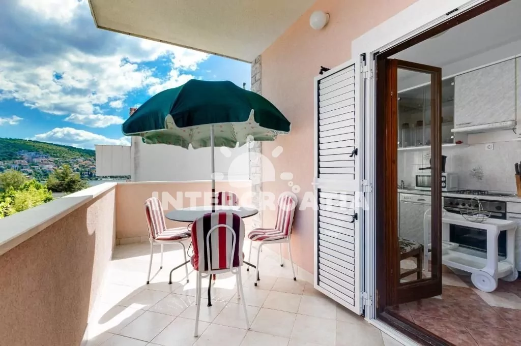 Apartmán Střední Dalmácie - Okrug Gornji DA 3325 N2