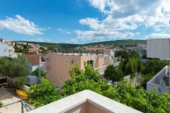 Apartmán Střední Dalmácie - Okrug Gornji DA 3325 N2