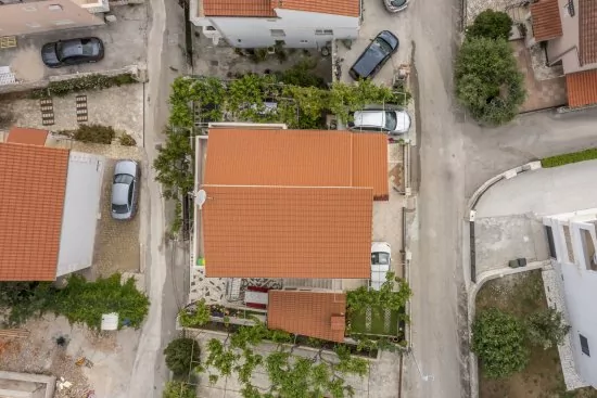 Apartmán Střední Dalmácie - Okrug Gornji DA 3325 N2