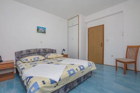 První ložnice.