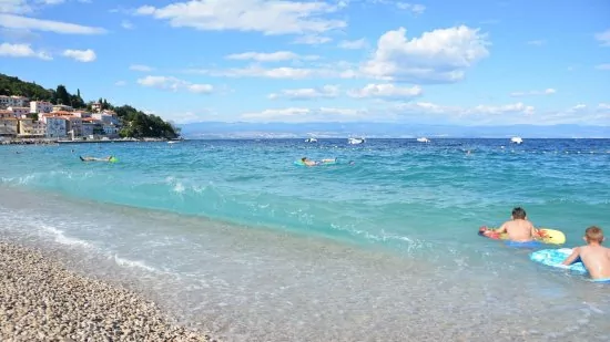 Moře a pláž 350 m pěší chůzí.