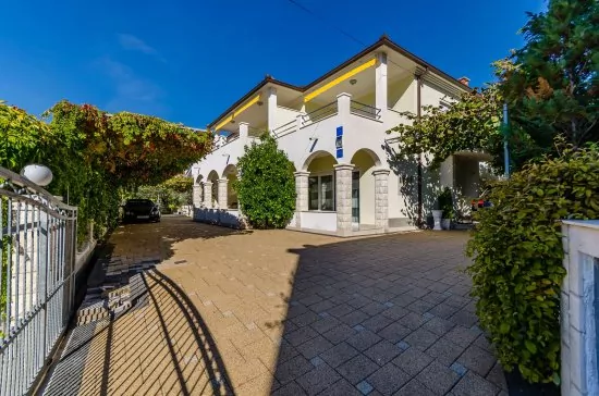 Apartmán Střední Dalmácie - Okrug Gornji DA 3328 N2