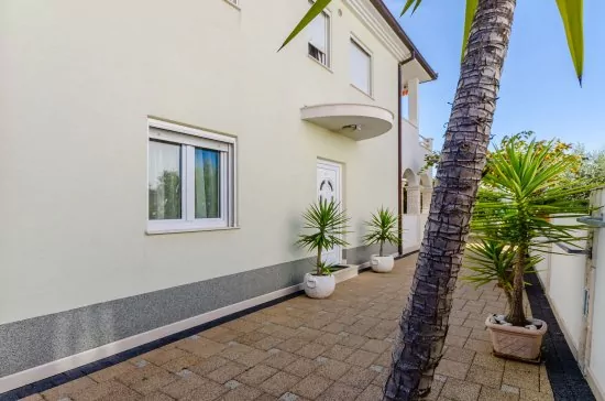 Apartmán Střední Dalmácie - Okrug Gornji DA 3328 N2