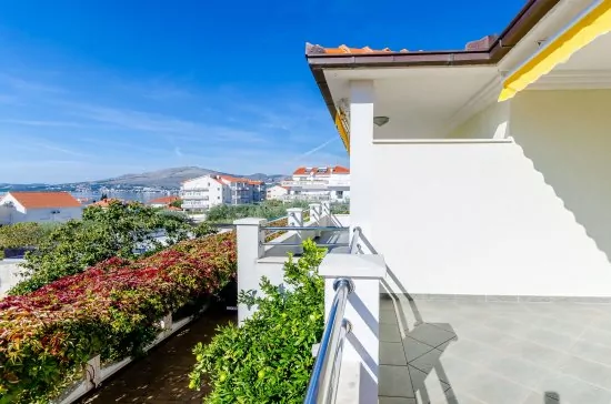 Apartmán Střední Dalmácie - Okrug Gornji DA 3328 N2