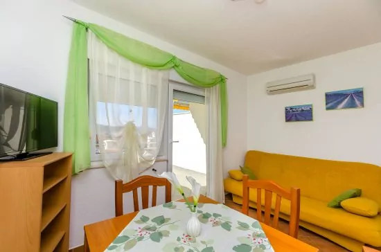 Apartmán Střední Dalmácie - Okrug Gornji DA 3328 N2