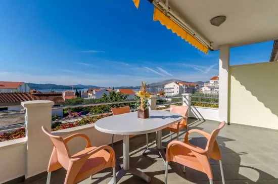 Apartmán Střední Dalmácie - Okrug Gornji DA 3328 N4