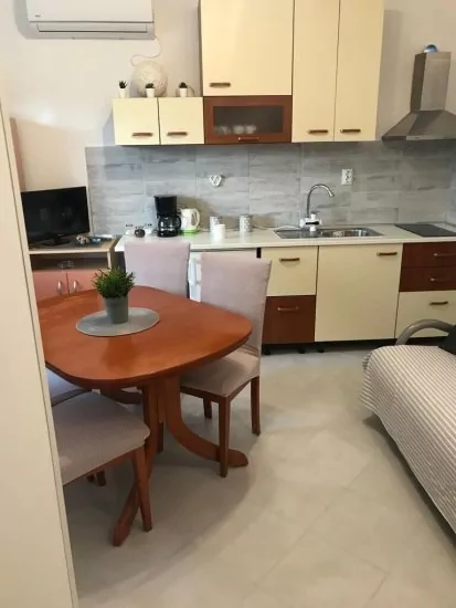 Apartmán Střední Dalmácie - Marina DA 3440 N2