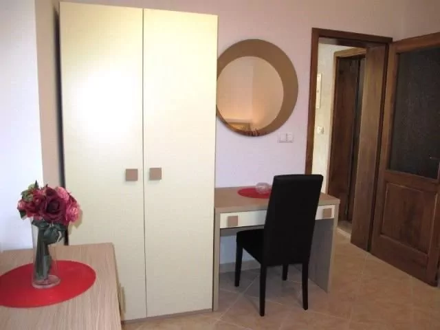 Apartmán Střední Dalmácie - Dugi Rat DA 2803 N2