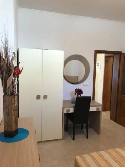 Apartmán Střední Dalmácie - Dugi Rat DA 2803 N2