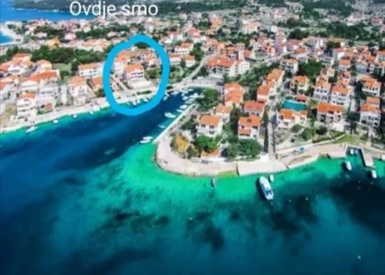 Dům se nachází vedle objektu DA 3805.