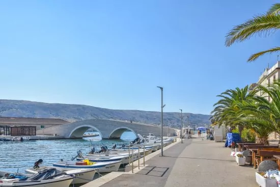 Ostrov Pag - město Pag.