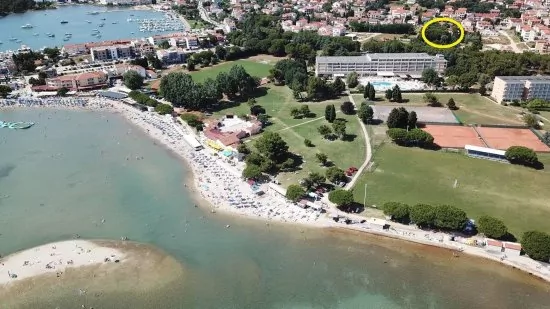 Umístění objektu z leteckého pohledu.